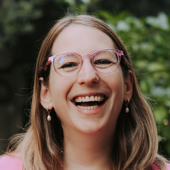 Tamara Pflug, certified life coach, laughing and looking at the camera